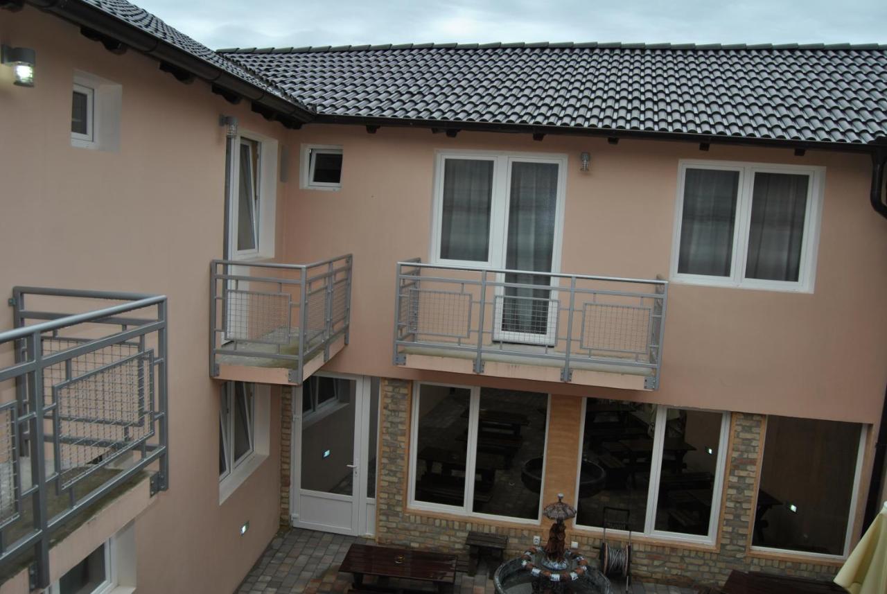 Rooms " Simke " Subotica Exterior foto